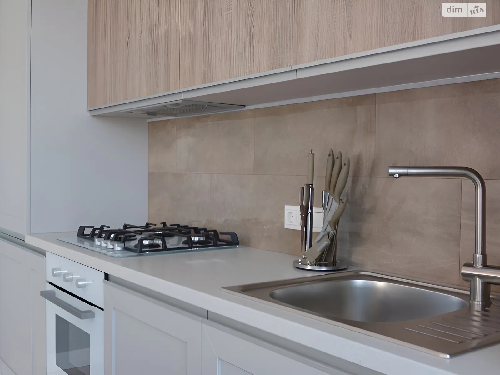 Сдается в аренду 2-комнатная квартира 65 кв. м в Львове, ул. Замарстиновская - фото 1