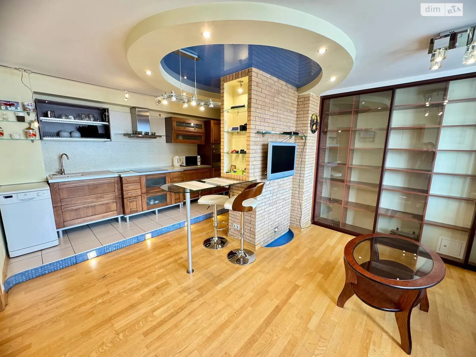 Продається 3-кімнатна квартира 75 кв. м у Дніпрі, цена: 75000 $ - фото 1
