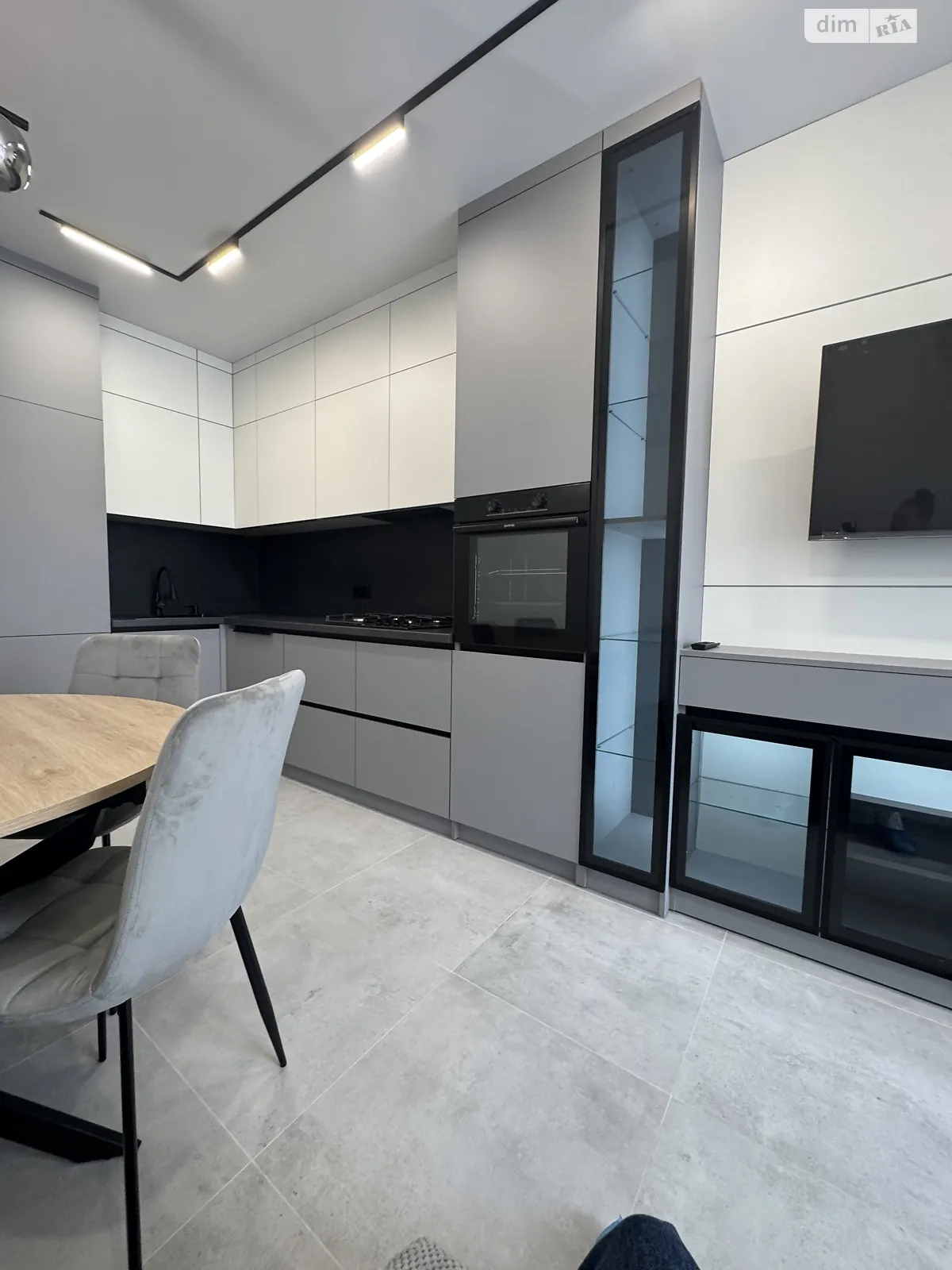 Продается 2-комнатная квартира 81 кв. м в Хмельницком, ул. Кармелюка, 3В - фото 1