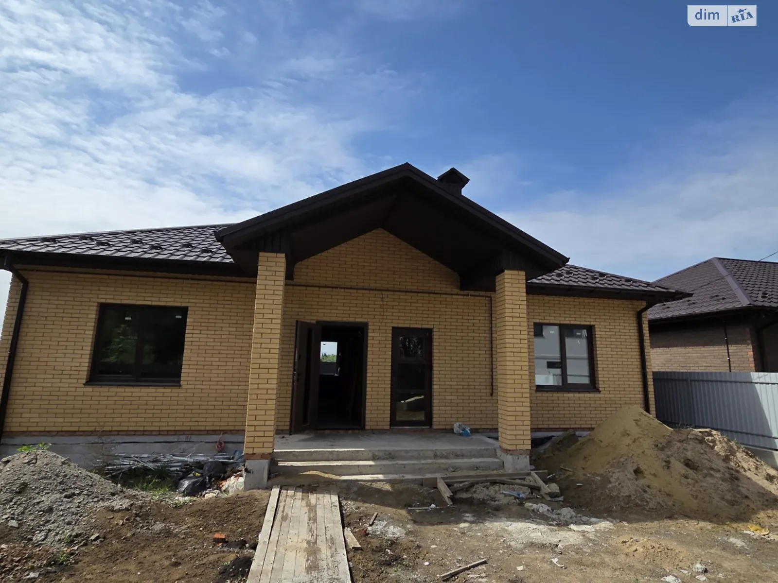 Продається одноповерховий будинок 95 кв. м з терасою, цена: 93000 $ - фото 1