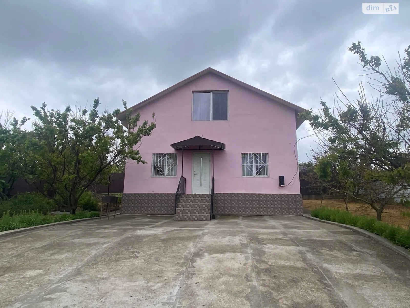 Продается дом на 2 этажа 105 кв. м с балконом, цена: 46000 $ - фото 1
