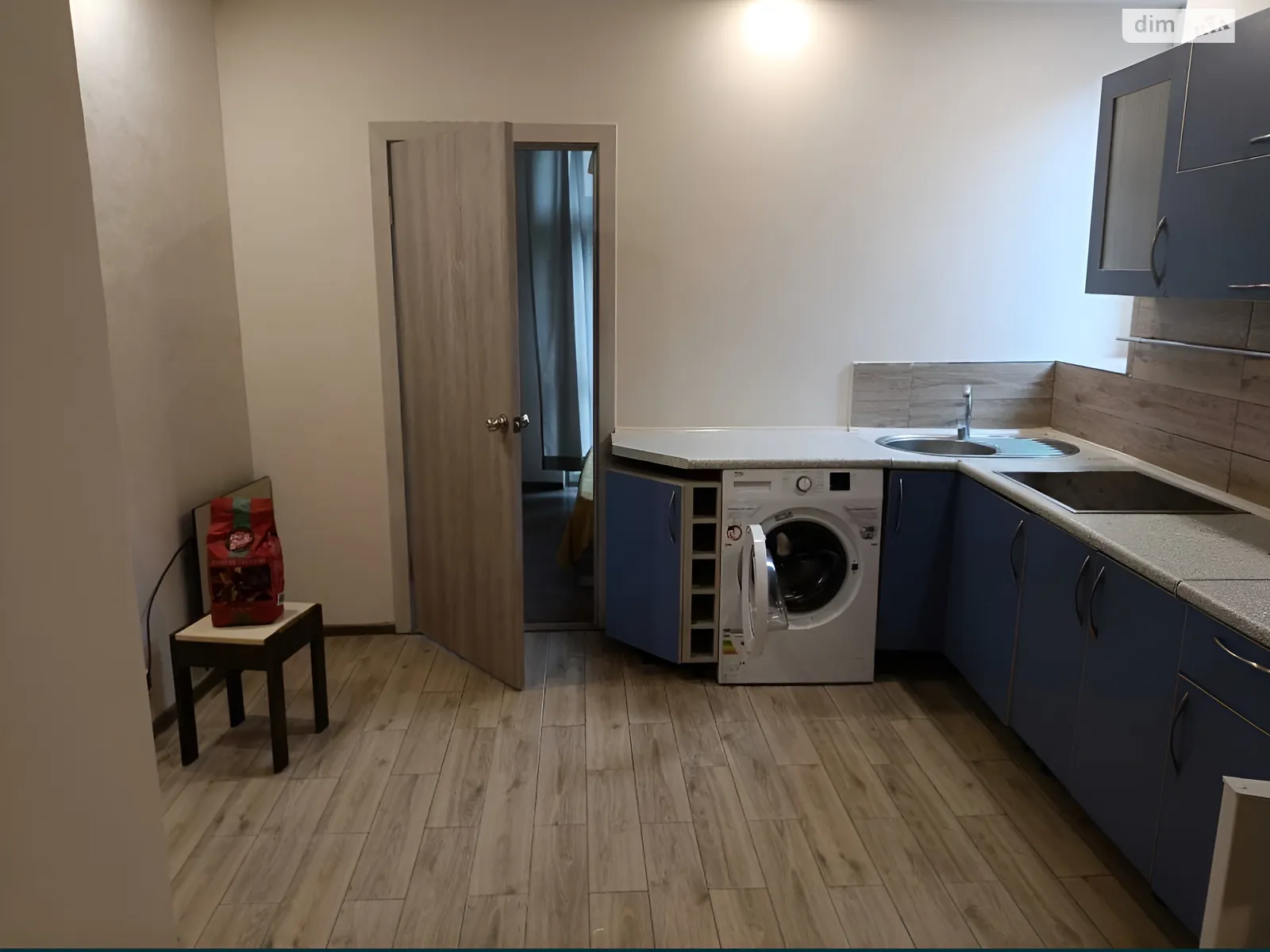 Продается 1-комнатная квартира 30 кв. м в Ужгороде, ул. Подгорная, 7 - фото 1