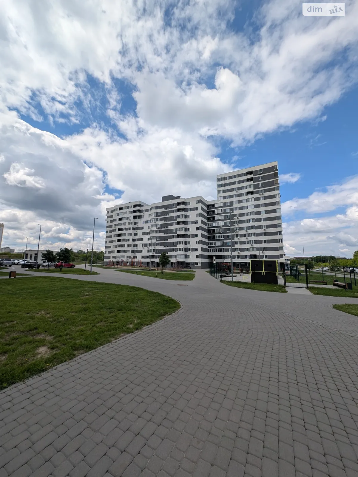 Продається 3-кімнатна квартира 122 кв. м у Харкові, просп. Героїв Харкова(Московський), 158 - фото 1