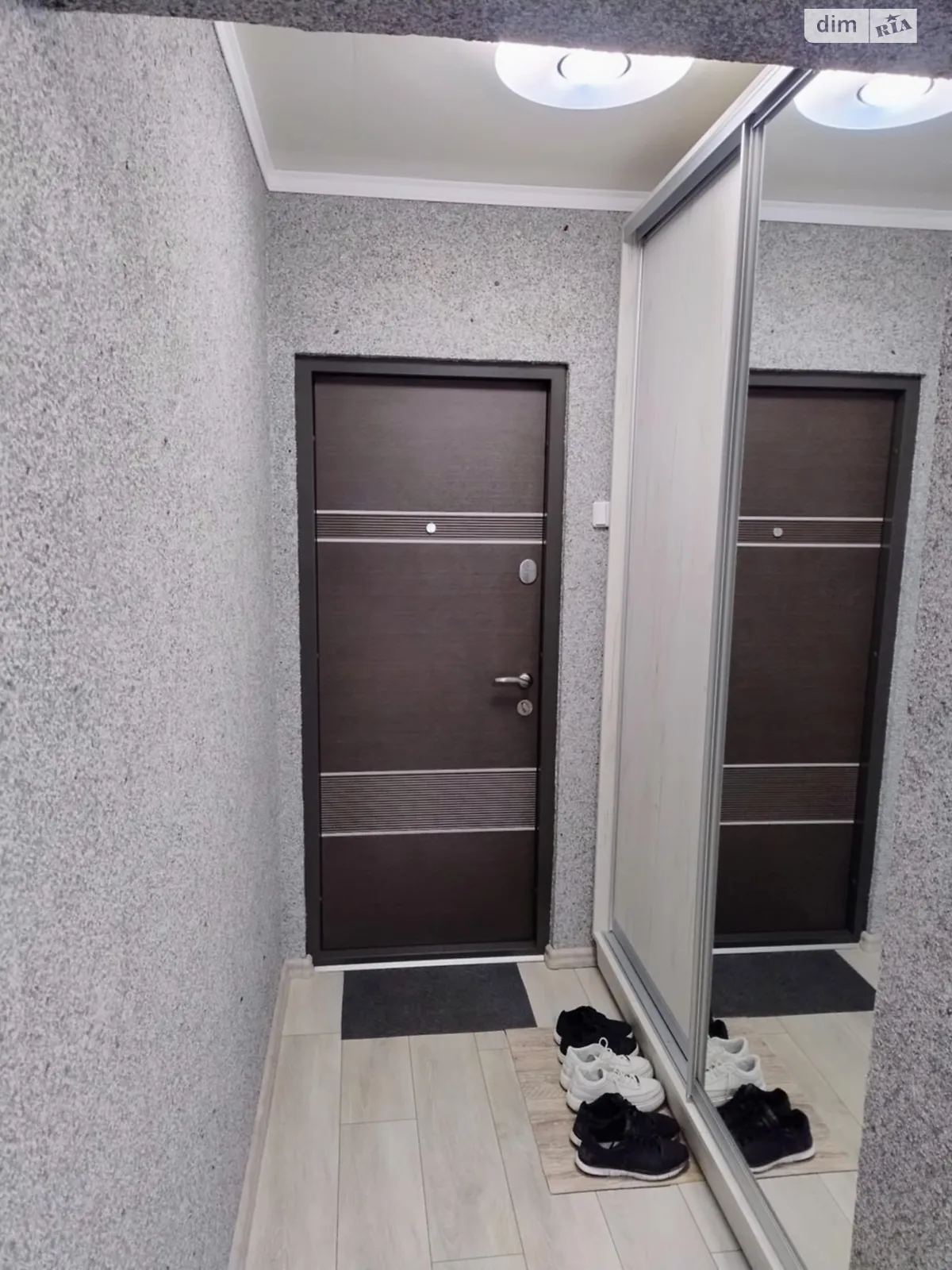 Продается 1-комнатная квартира 40 кв. м в Львове, ул. Сиховская - фото 1