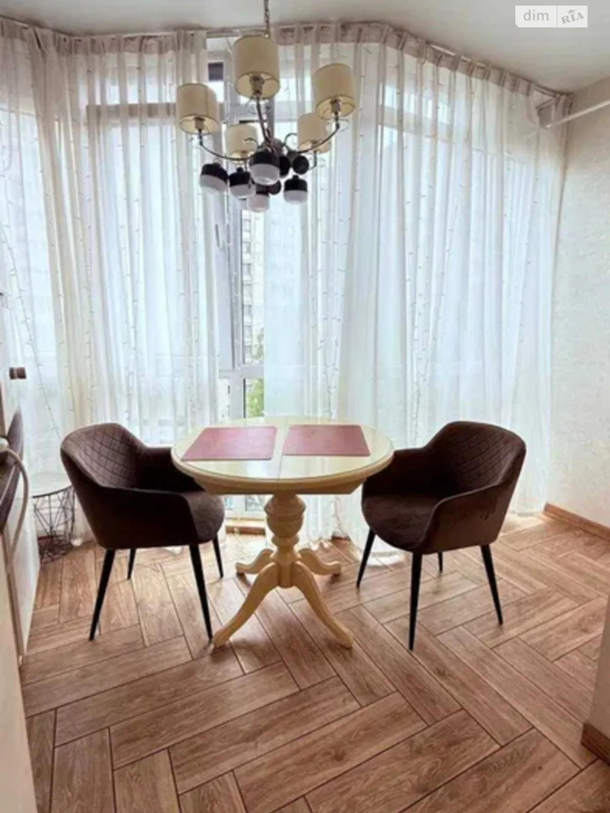 Продается 2-комнатная квартира 60 кв. м в Днепре, ул. Набережная Победы - фото 1
