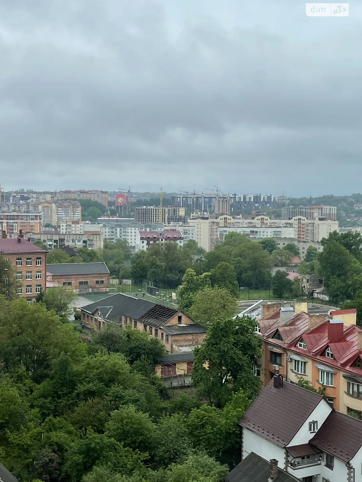 Продается 3-комнатная квартира 84 кв. м в Черновцах, цена: 155000 $ - фото 1