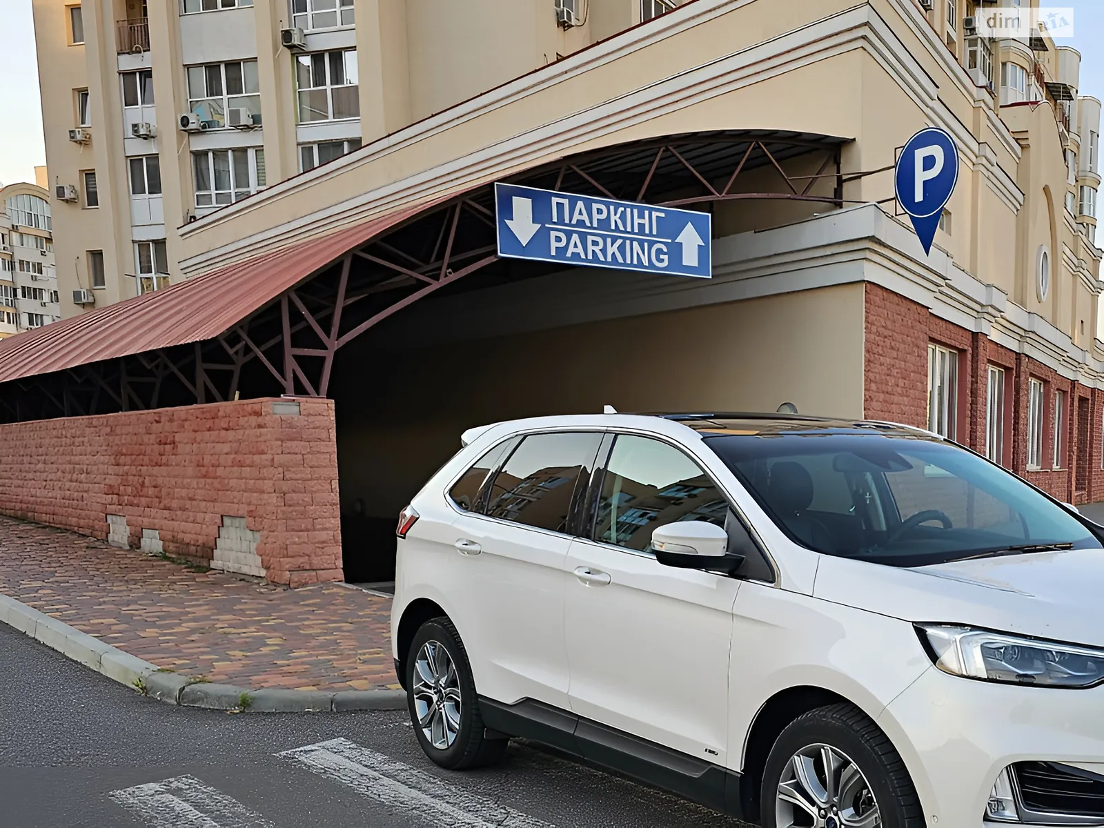 Продается подземный паркинг под легковое авто на 18 кв. м, цена: 12000 $ - фото 1