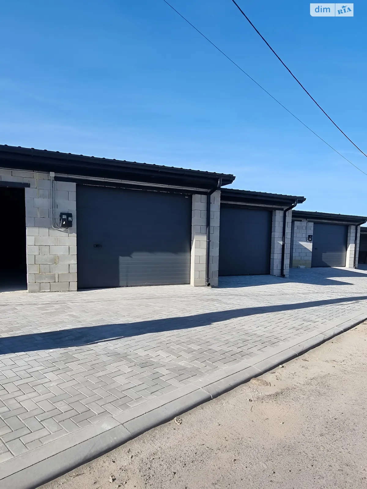 Продается отдельно стоящий гараж универсальный на 20 кв. м, цена: 13000 $ - фото 1