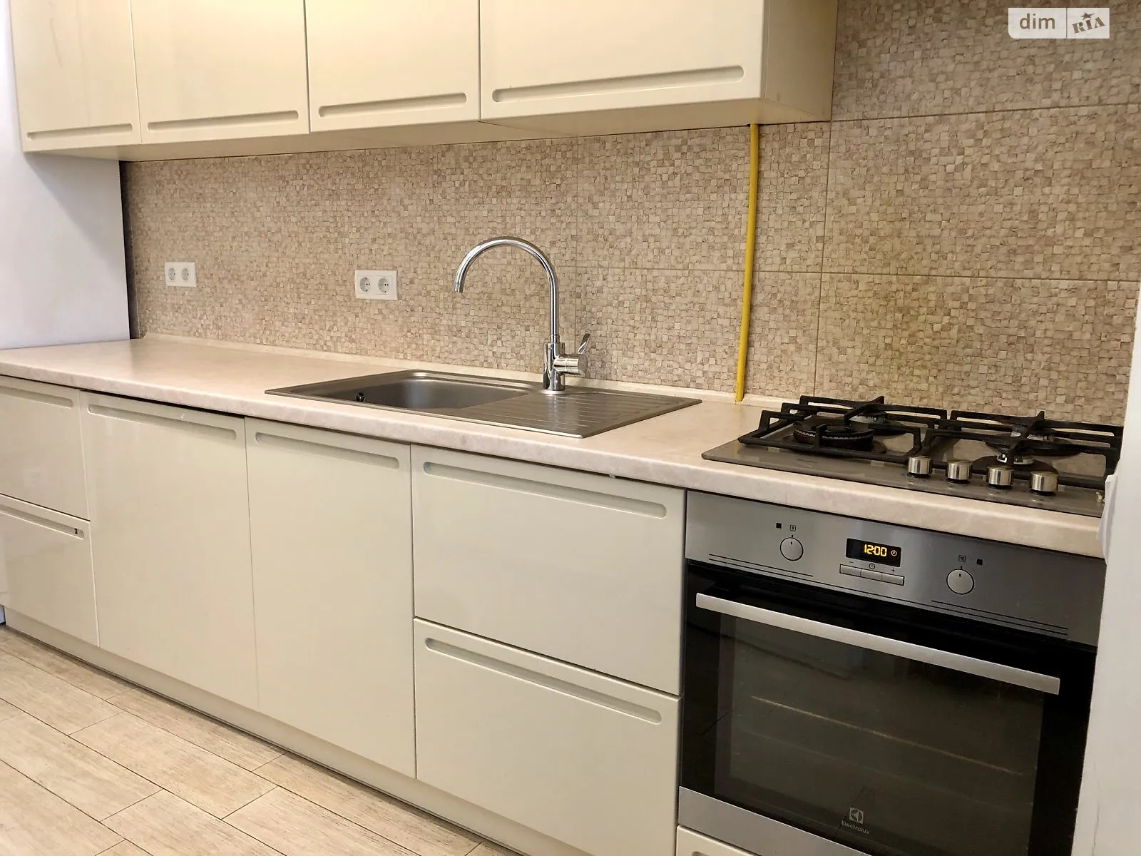Сдается в аренду 2-комнатная квартира 58.3 кв. м в Львове, ул. Костя Левицкого, 3 - фото 1