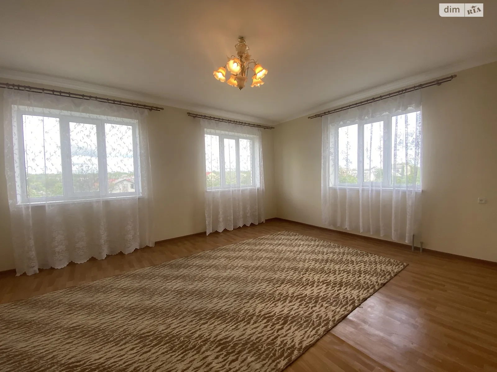 Продается дом на 2 этажа 130 кв. м с участком, цена: 57500 $ - фото 1
