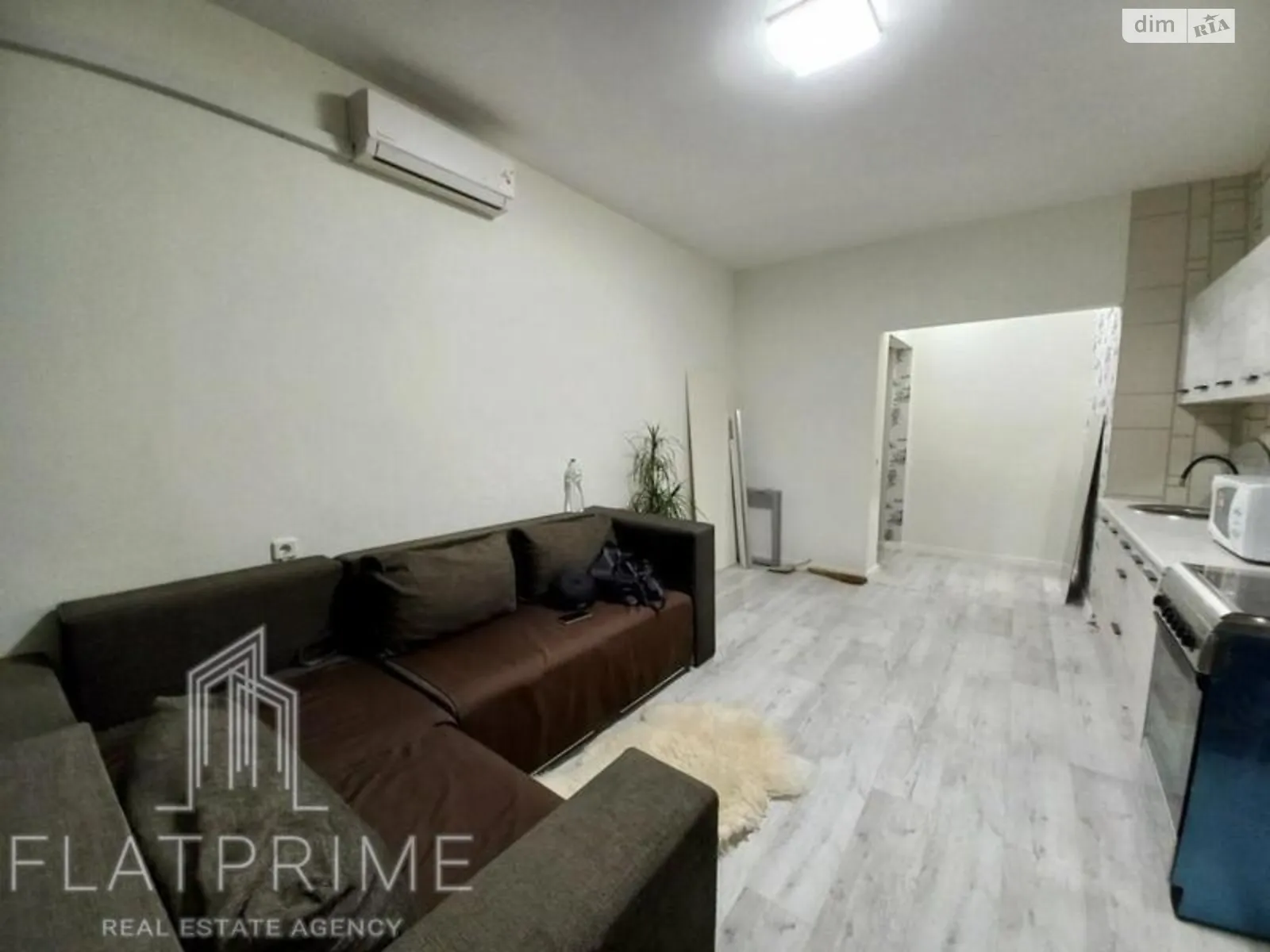 Продається 1-кімнатна квартира 42 кв. м у Києві, вул. Михайла Максимовича, 26 - фото 1