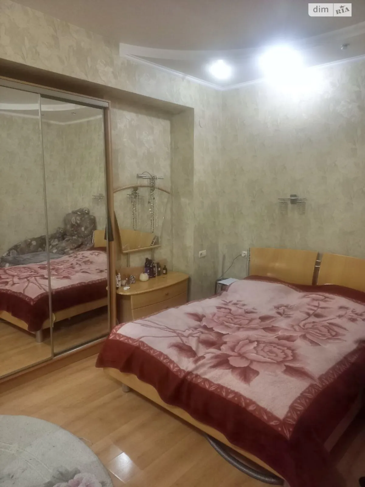Продається 1-кімнатна квартира 52 кв. м у Одесі, вул. Інглезі - фото 1