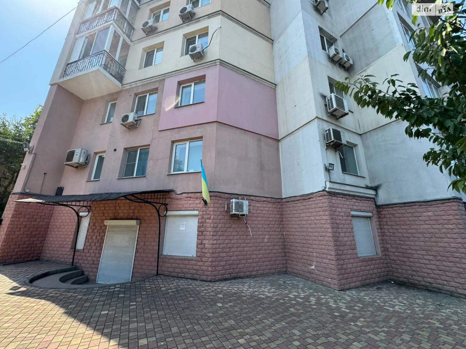 Здається в оренду приміщення вільного призначення 250 кв. м в 13-поверховій будівлі, цена: 1500 $ - фото 1