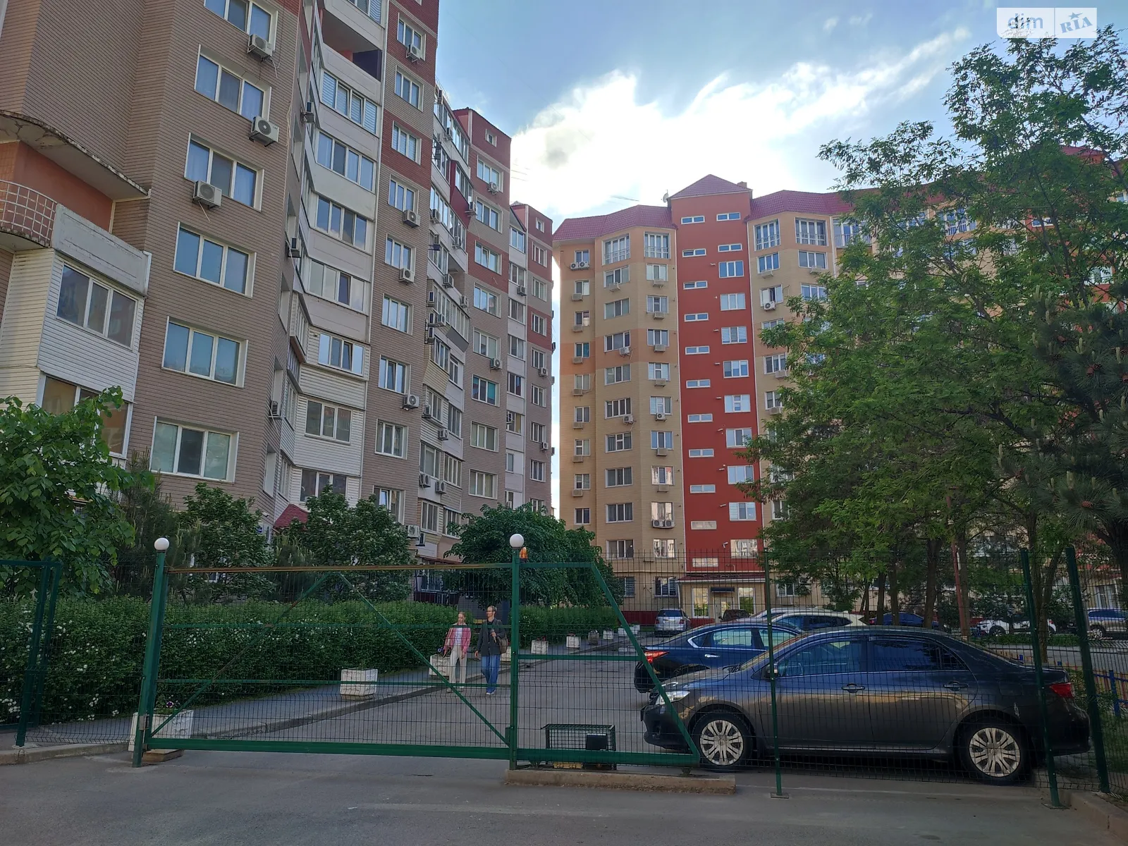 1-комнатная квартира 37 кв. м в Запорожье - фото 1