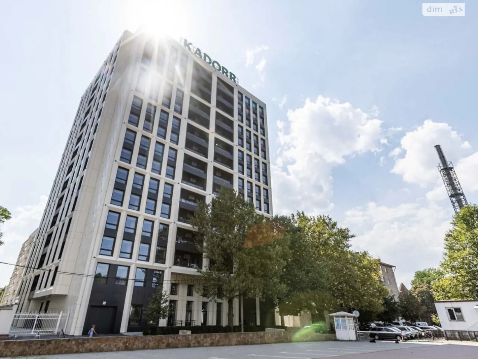 Здається в оренду офіс 60 кв. м в бізнес-центрі, цена: 902 $ - фото 1
