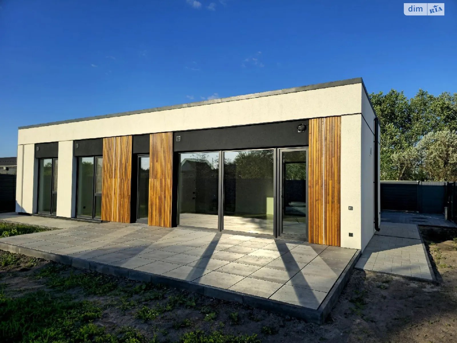 Продається одноповерховий будинок 105 кв. м з ділянкою, цена: 173000 $ - фото 1