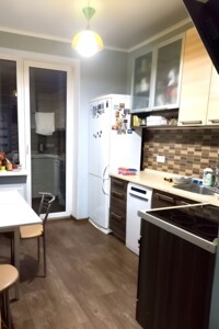Продаж квартири, Одеса, р‑н. Сахалінчик, Середньофонтанська вулиця