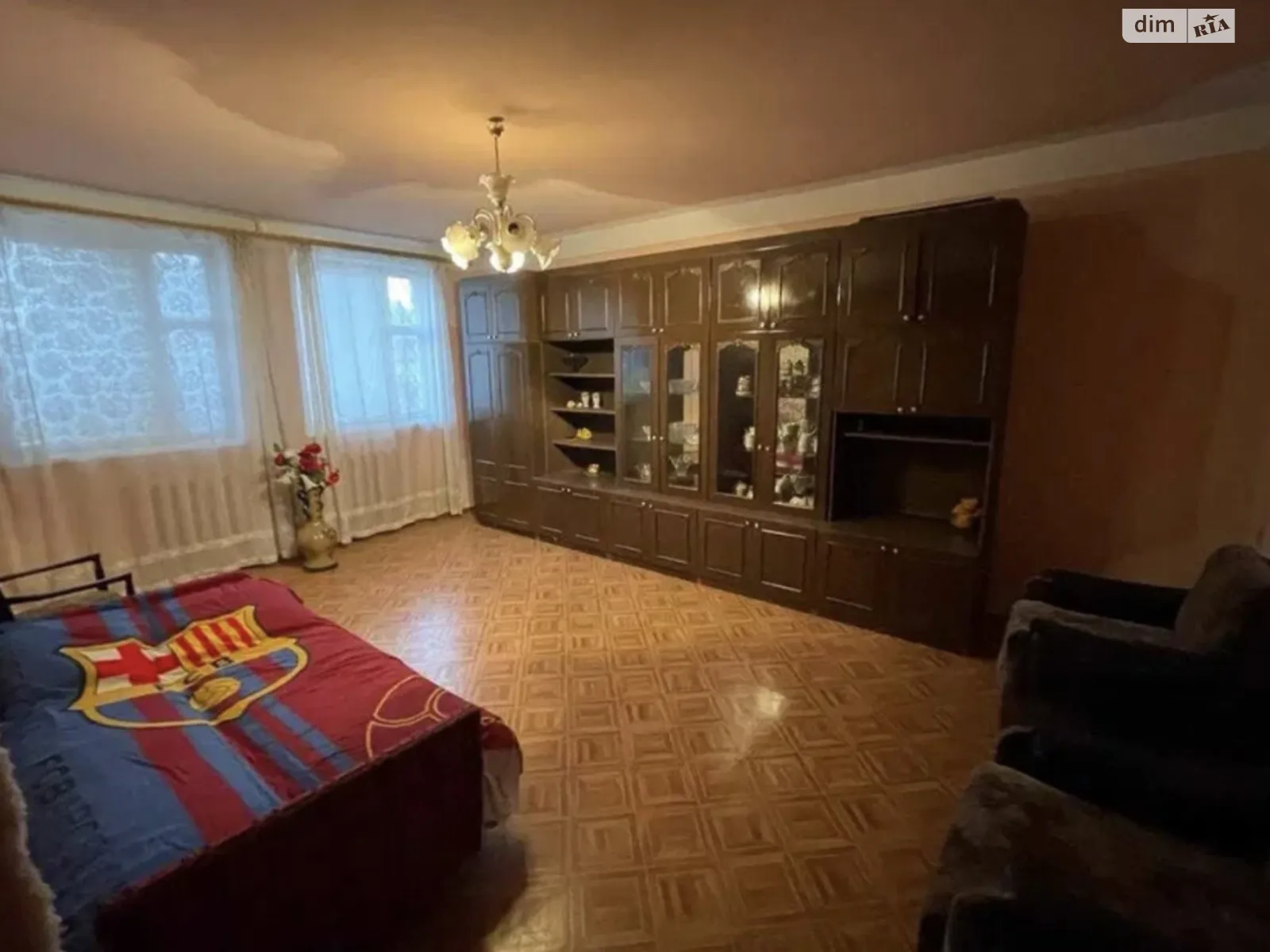 Продается дом на 2 этажа 240 кв. м с участком, цена: 75000 $ - фото 1