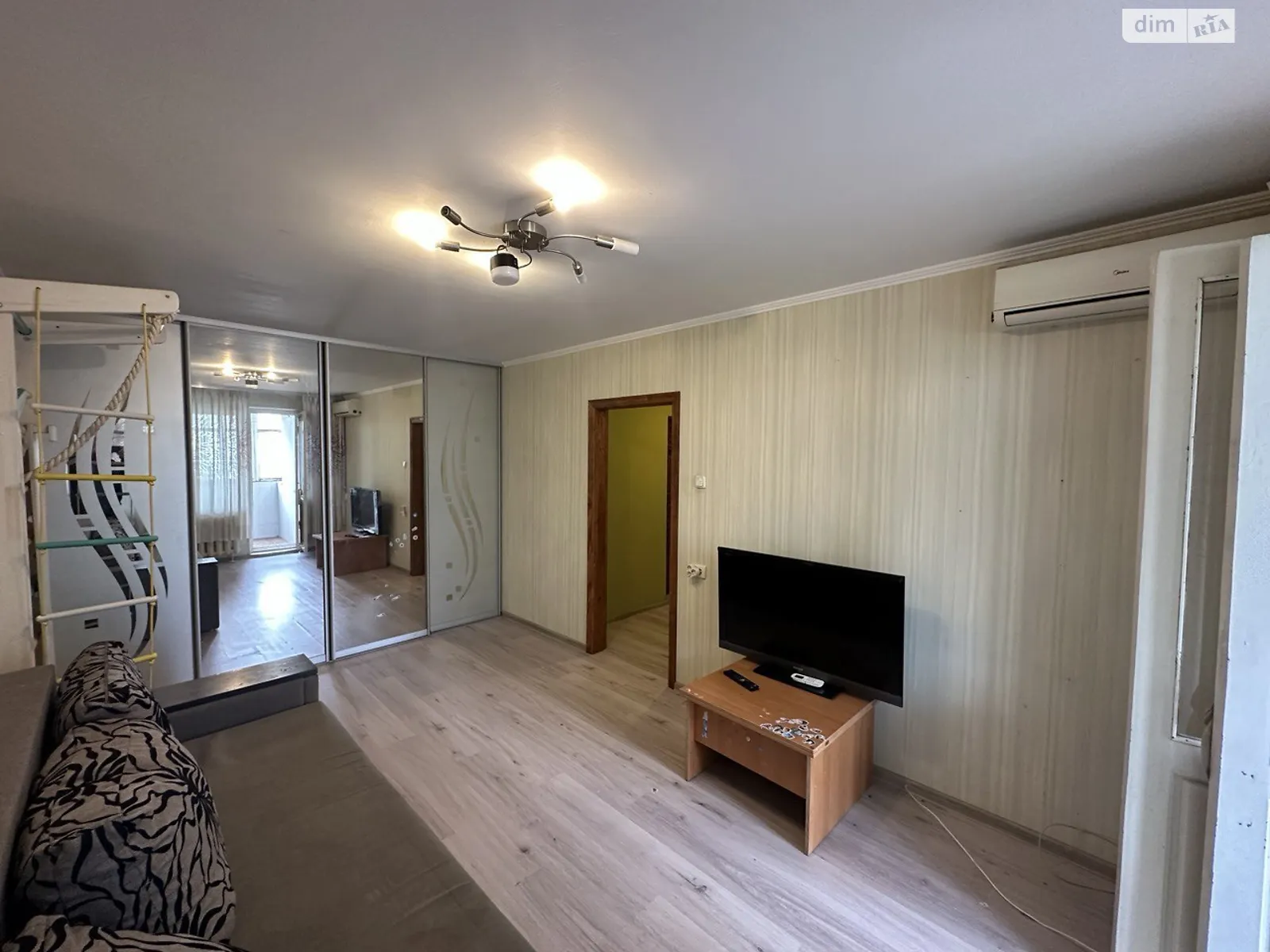 Продается 2-комнатная квартира 45.4 кв. м в Днепре, цена: 36500 $ - фото 1