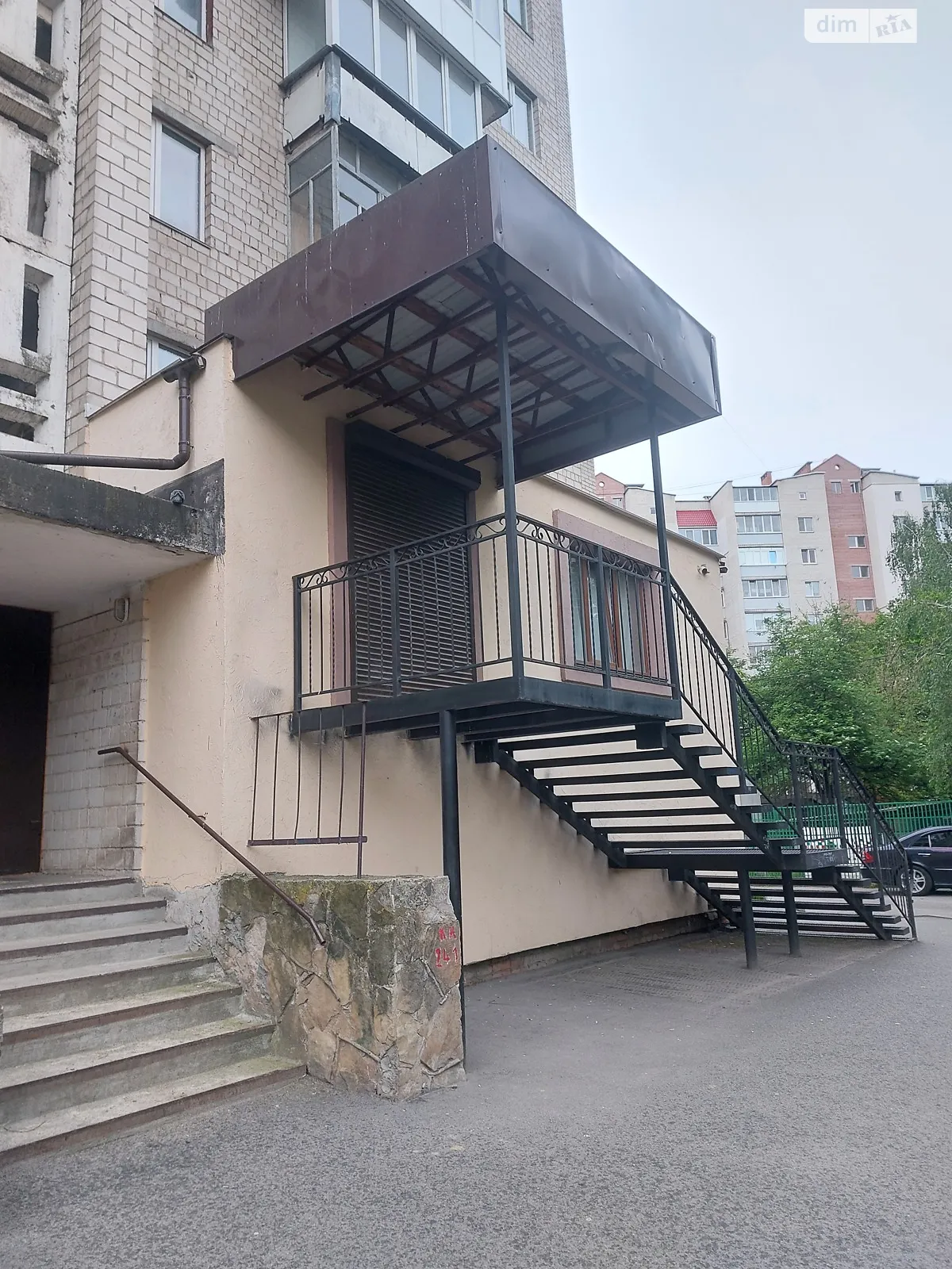 Сдается в аренду помещения свободного назначения 83 кв. м в 9-этажном здании, цена: 32000 грн - фото 1
