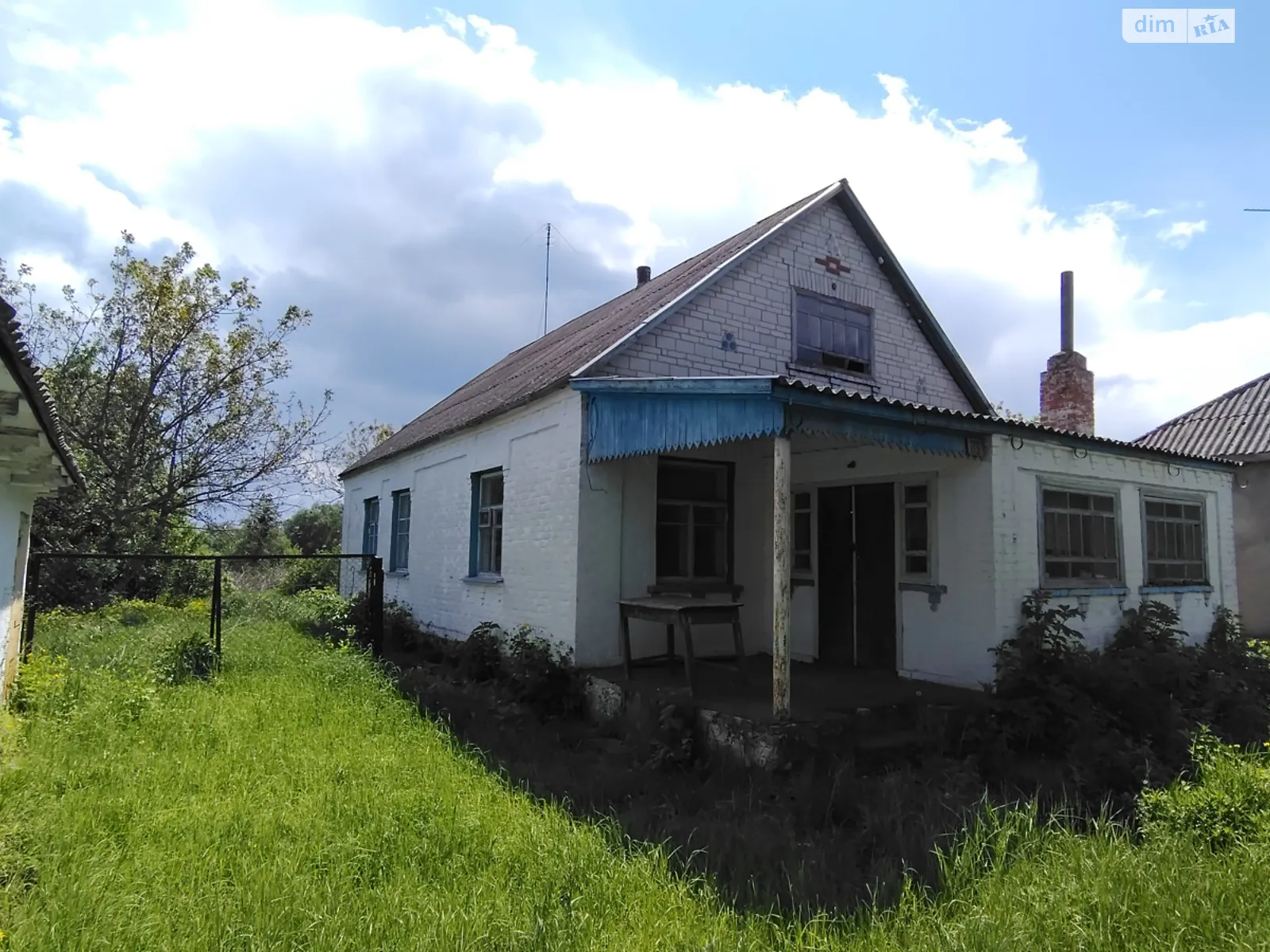 Продается одноэтажный дом 73 кв. м с гаражом, цена: 14000 $ - фото 1