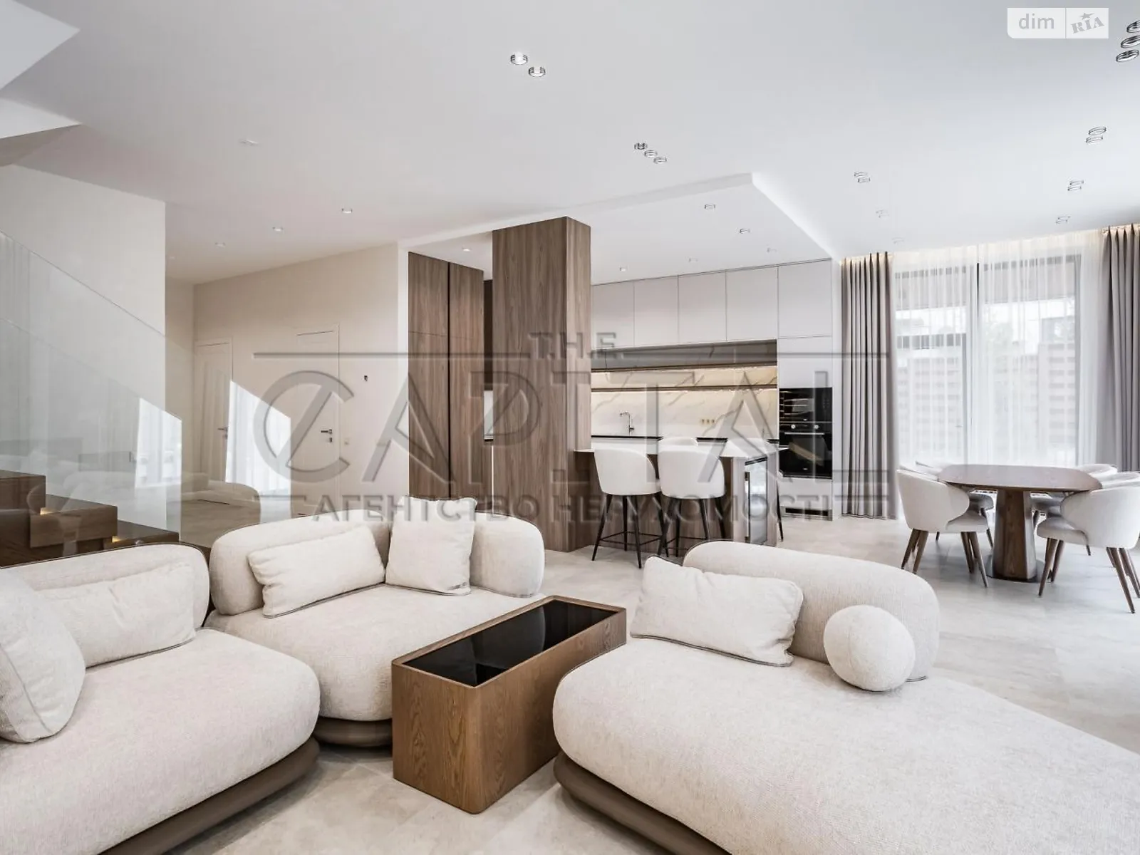 Продается дом на 2 этажа 245 кв. м с верандой, цена: 570000 $ - фото 1