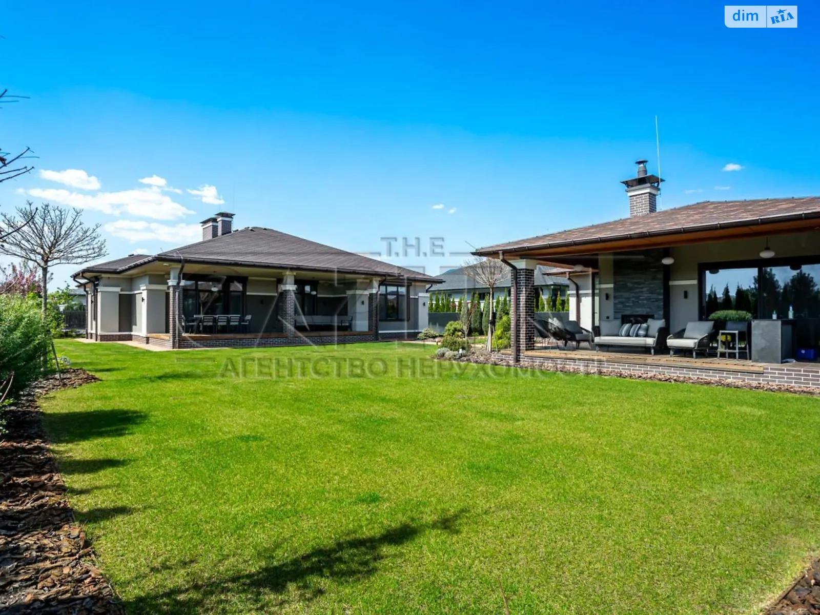 Сдается в аренду одноэтажный дом 160 кв. м с камином, цена: 4300 $ - фото 1