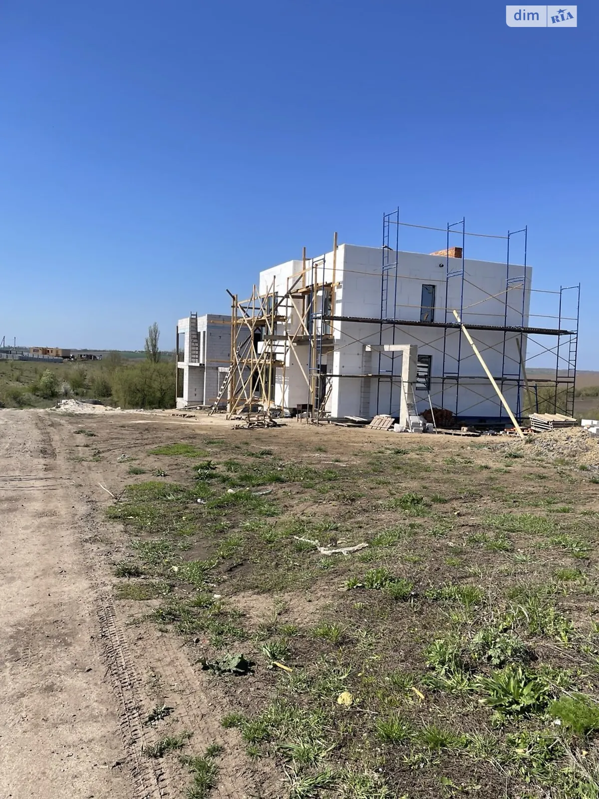 Продается дом на 2 этажа 116 кв. м с беседкой, цена: 92800 $ - фото 1