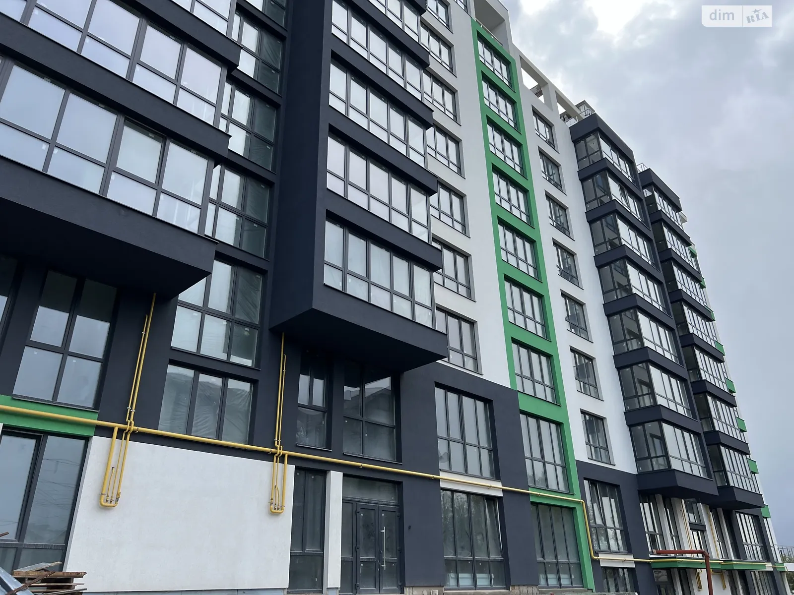 2-комнатная квартира 64 кв. м в Тернополе, просп. Бандеры Степана - фото 1