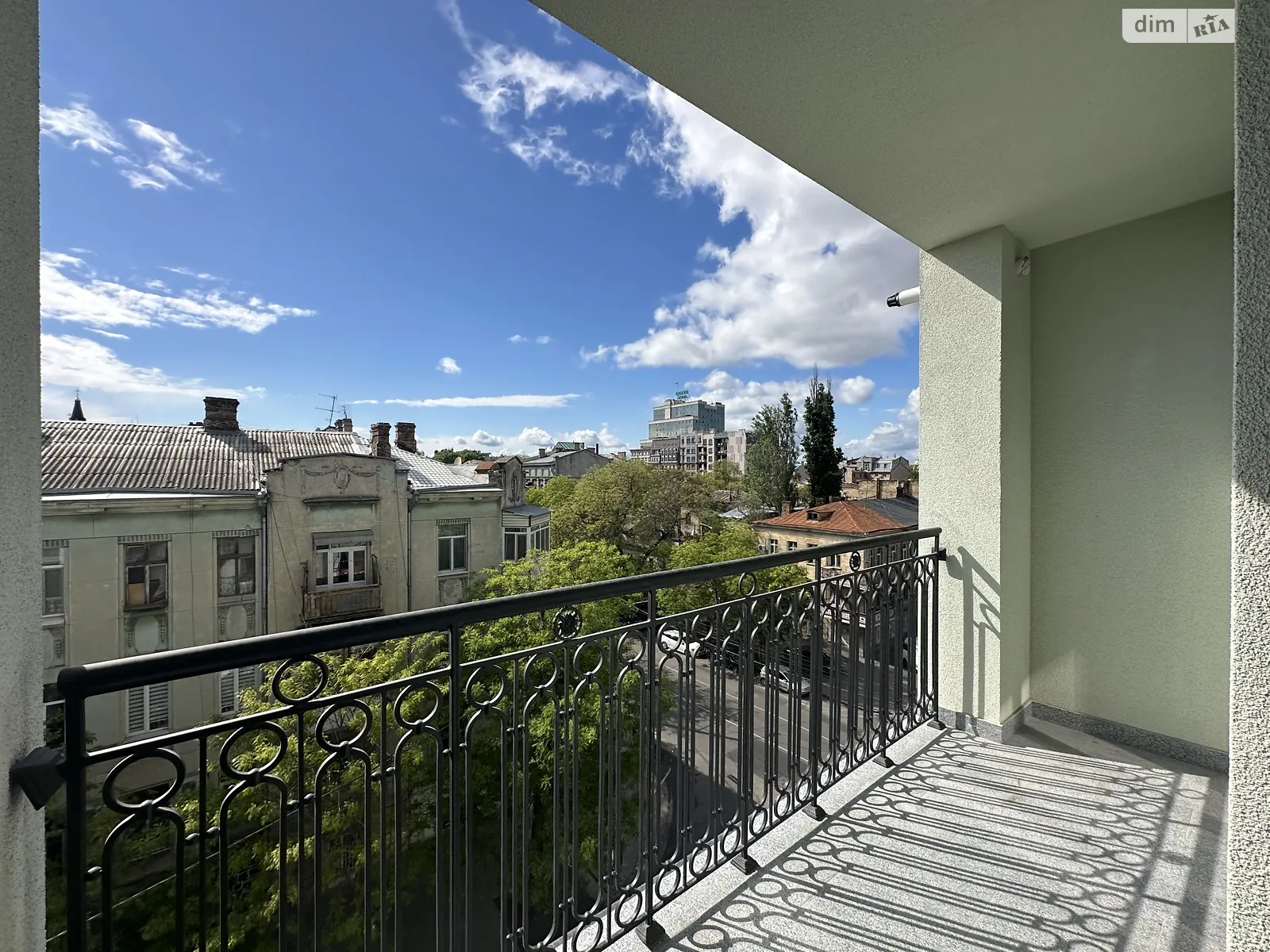 Продається 1-кімнатна квартира 51.3 кв. м у Одесі, вул. Гімназична, 13 - фото 1