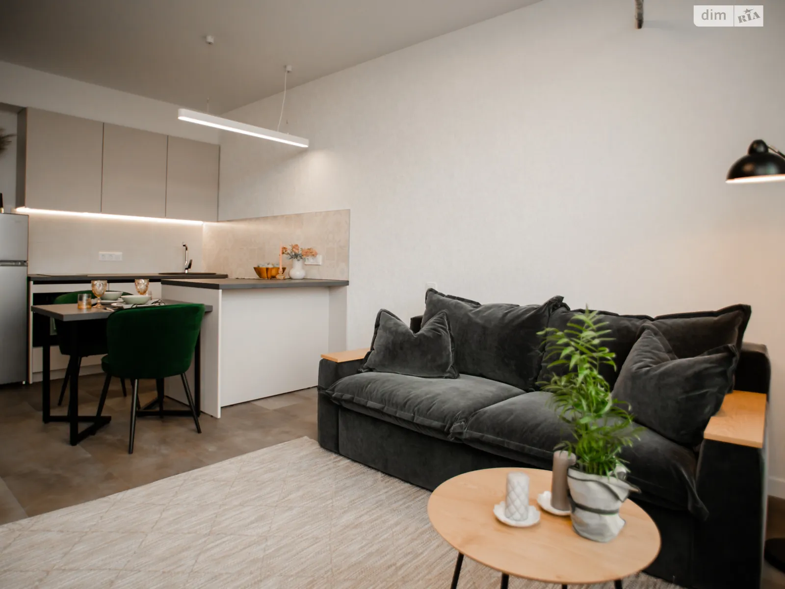 Продается 1-комнатная квартира 45 кв. м в Днепре, ул. Кавалерийская, 2 - фото 1
