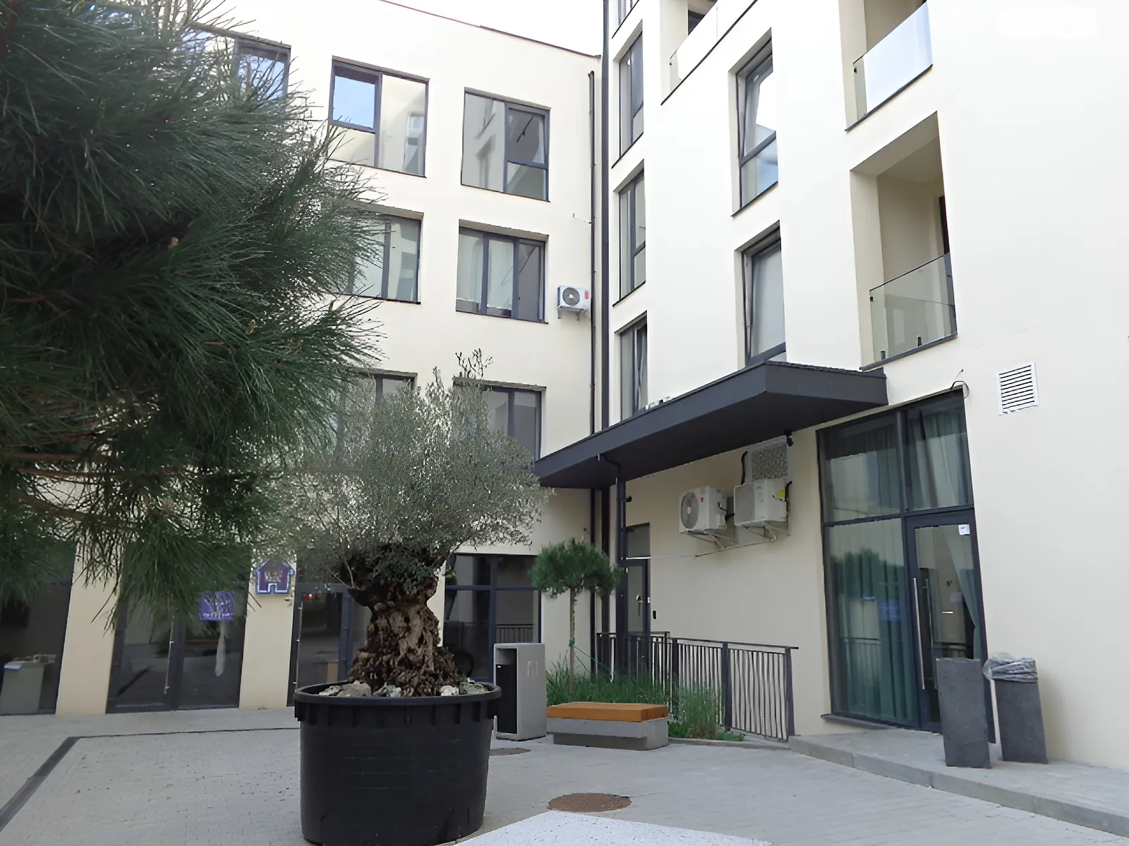 Здається в оренду 1-кімнатна квартира 37 кв. м у Ужгороді, вул. Загорська - фото 1