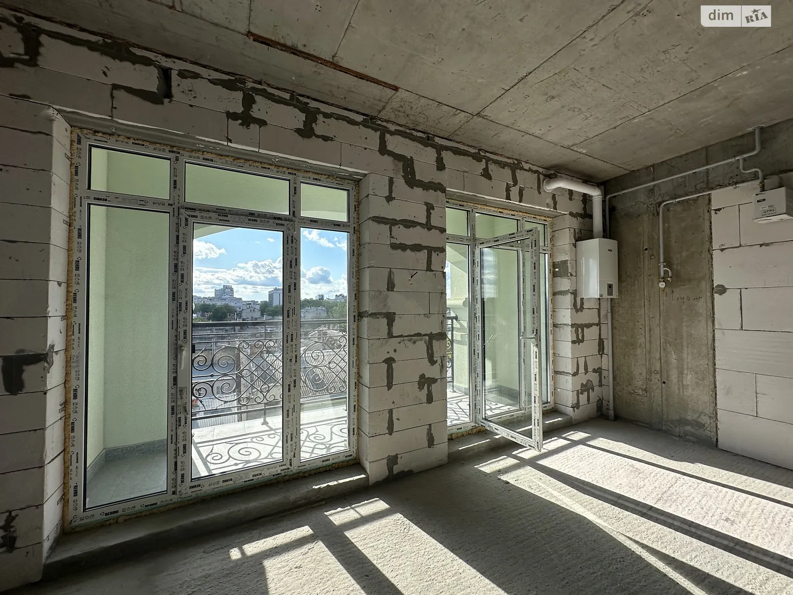 Продается 1-комнатная квартира 42.8 кв. м в Одессе, ул. Гимназическая, 13 - фото 1