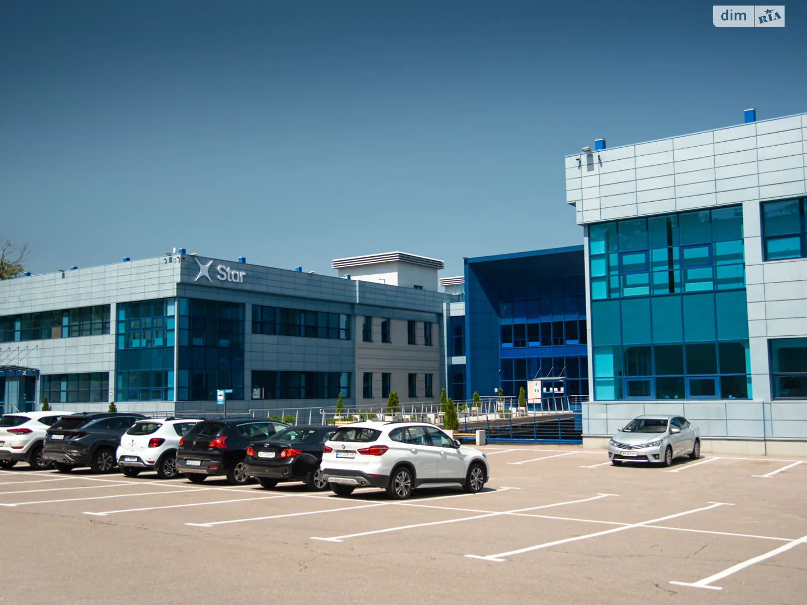 Здається в оренду офіс 321 кв. м в бізнес-центрі, цена: 5703 $ - фото 1