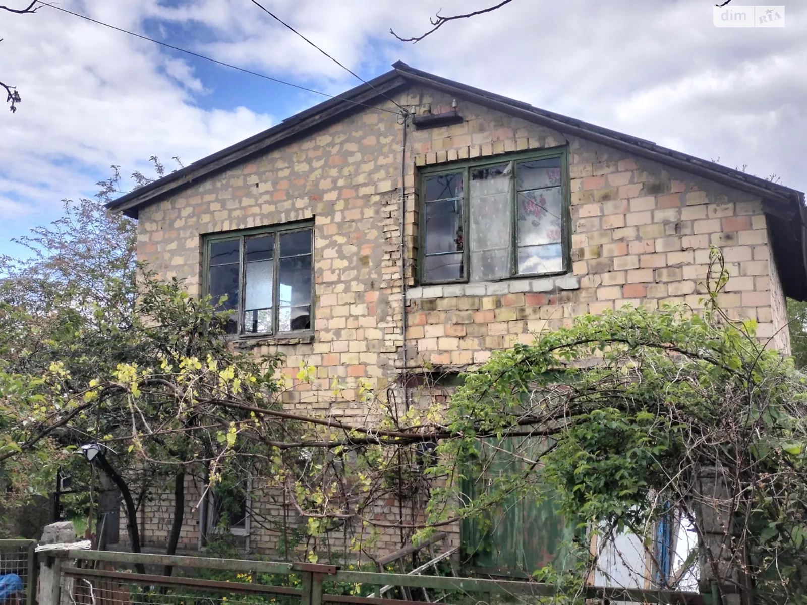 Продается дом на 2 этажа 71.4 кв. м с бассейном, цена: 22500 $ - фото 1
