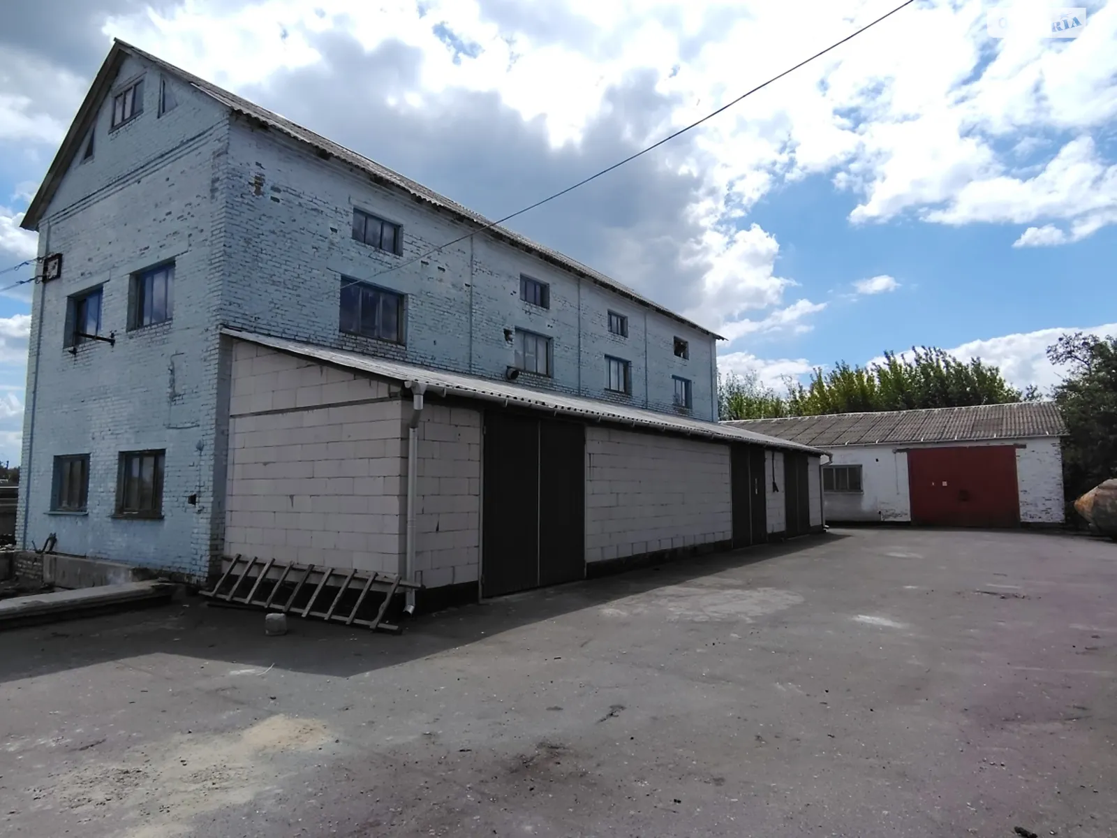 Продается помещения свободного назначения 2067 кв. м в 1-этажном здании, цена: 300000 $ - фото 1
