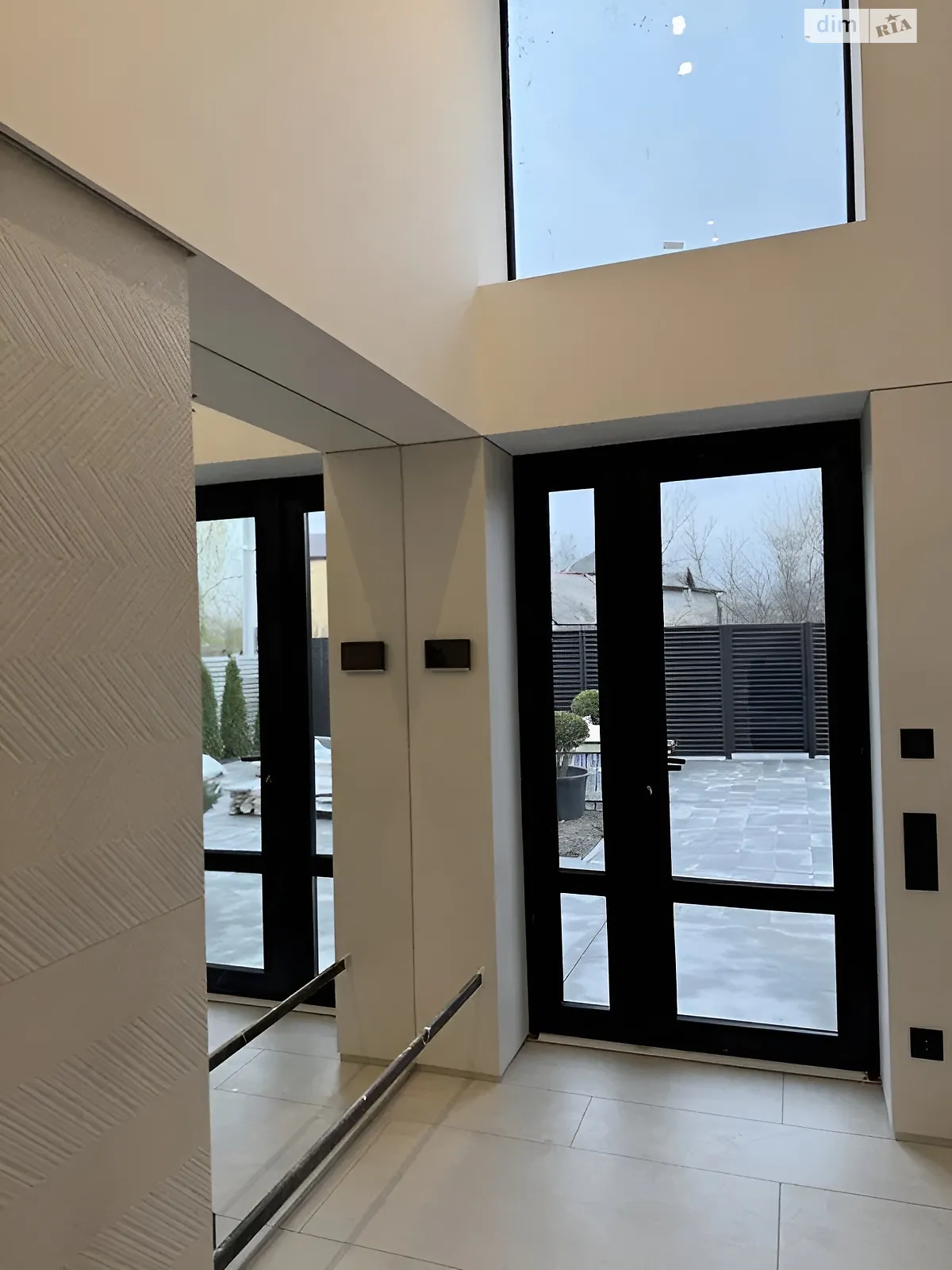 Продається одноповерховий будинок 110 кв. м з ділянкою, цена: 200000 $ - фото 1
