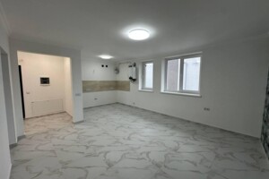 Продажа квартиры, Черновцы, р‑н. Роша, Квитки Цисык (Саратовская) улица, дом 2