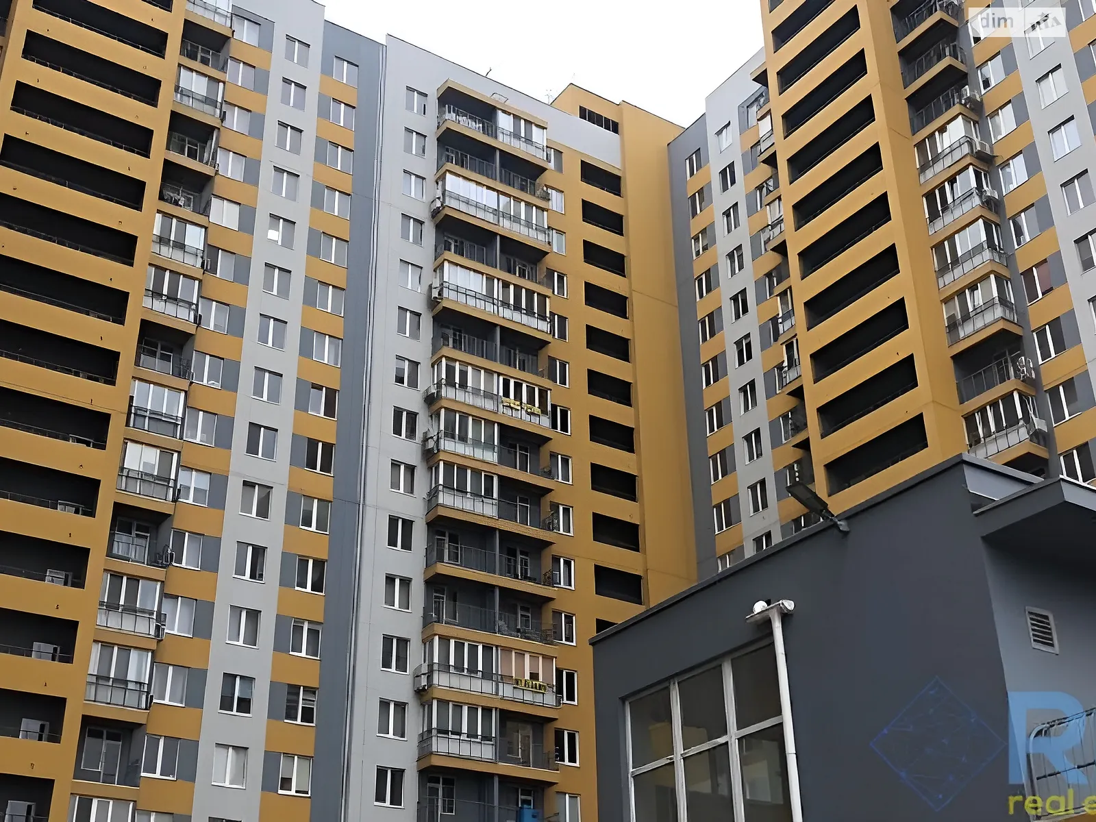 Продається 1-кімнатна квартира 37.3 кв. м у Одесі, вул. Михайлівська, 8/8 - фото 1