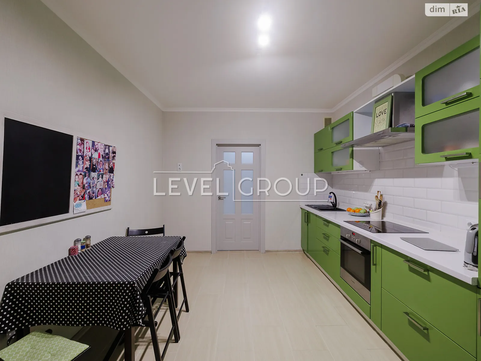 Продается 3-комнатная квартира 93 кв. м в Киеве, ул. Урловская, 36 - фото 1