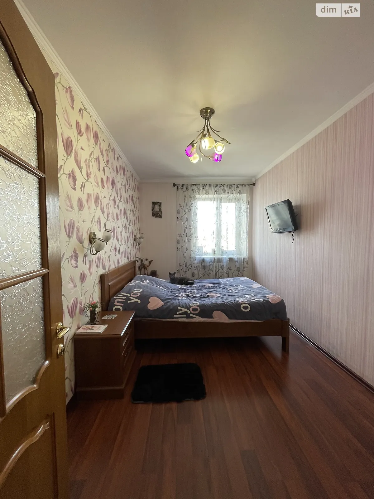 Продається 2-кімнатна квартира 72 кв. м у Чорноморську, вул. Данченка - фото 1