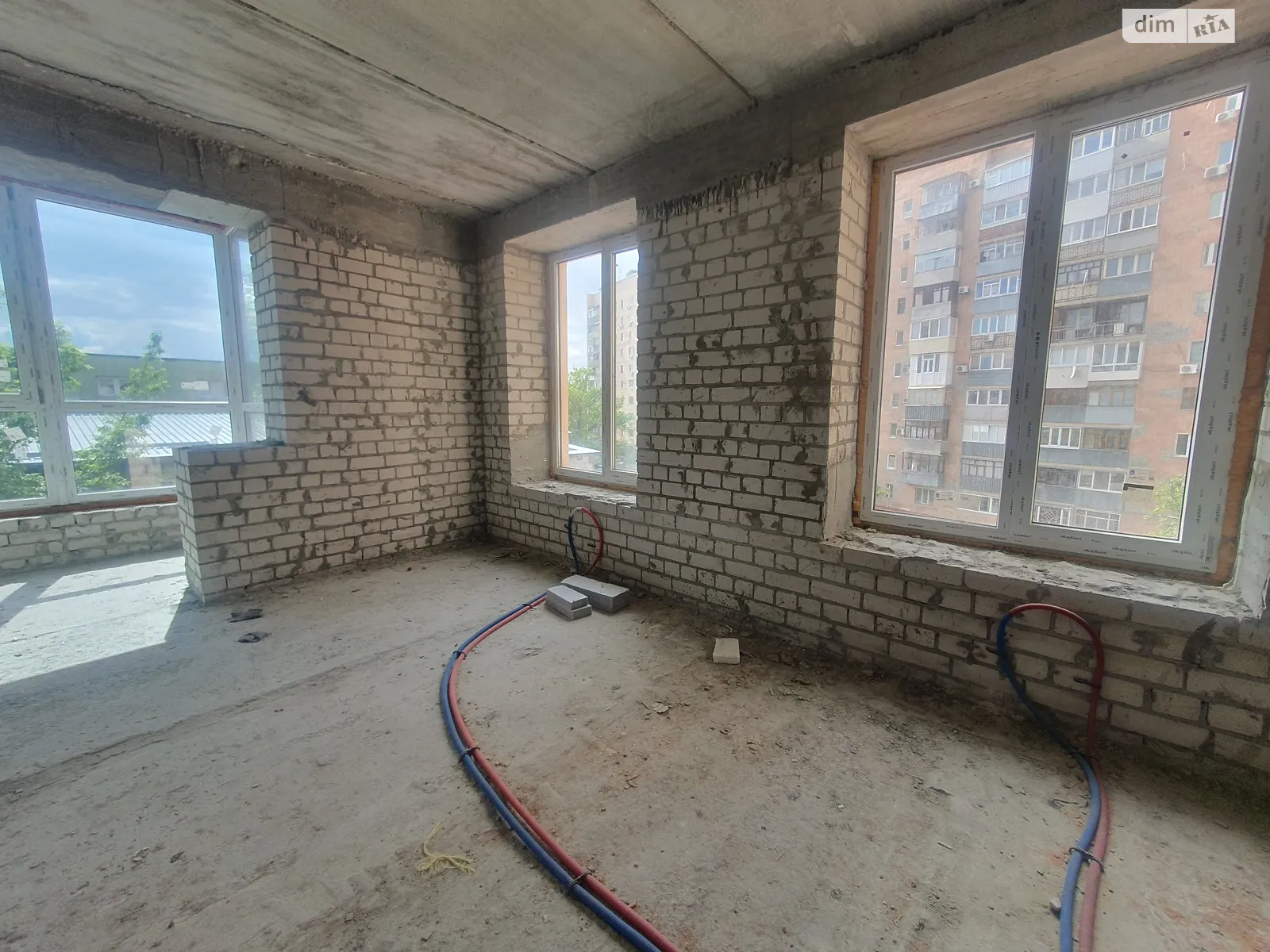 Продается 1-комнатная квартира 49 кв. м в Харькове, Григоровское шоссе, 28 - фото 1