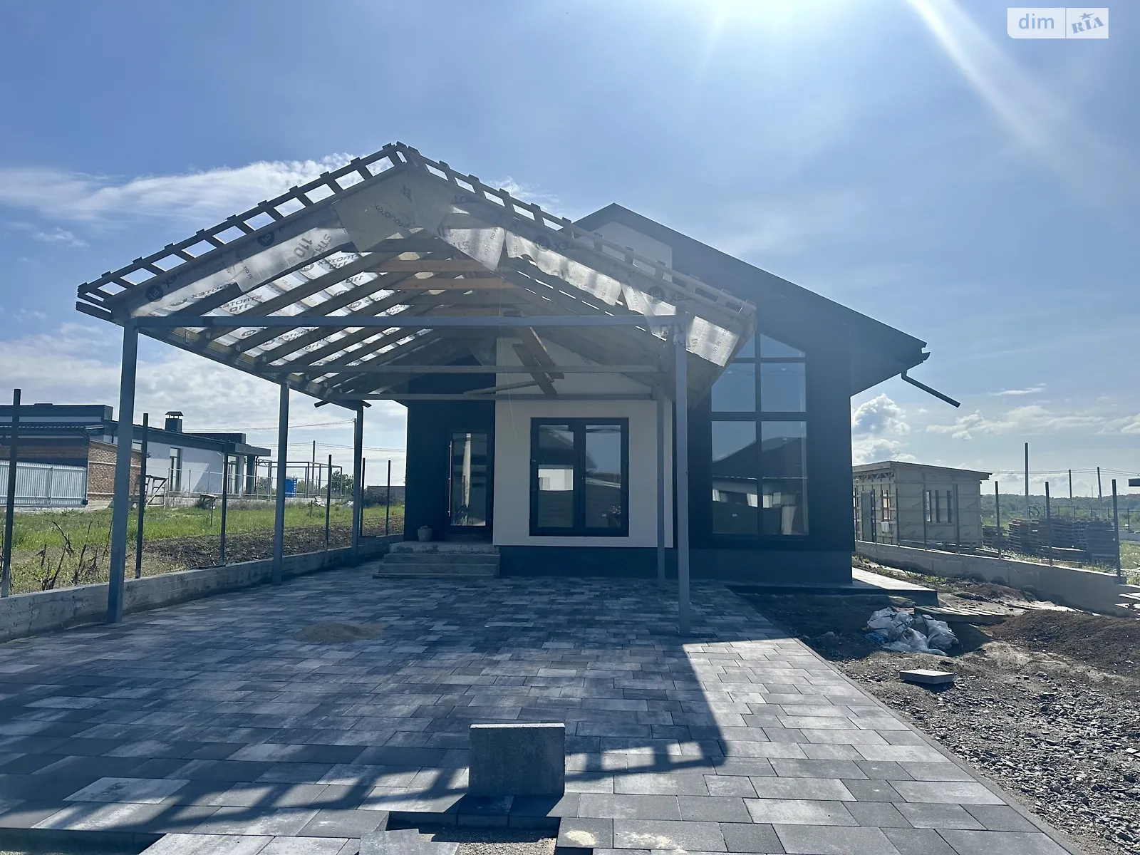 Продается одноэтажный дом 105 кв. м с верандой, цена: 115000 $ - фото 1
