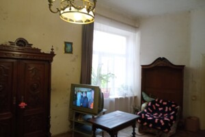 Продажа квартиры, Львов, р‑н. Центр, Дорошенко Петра улица