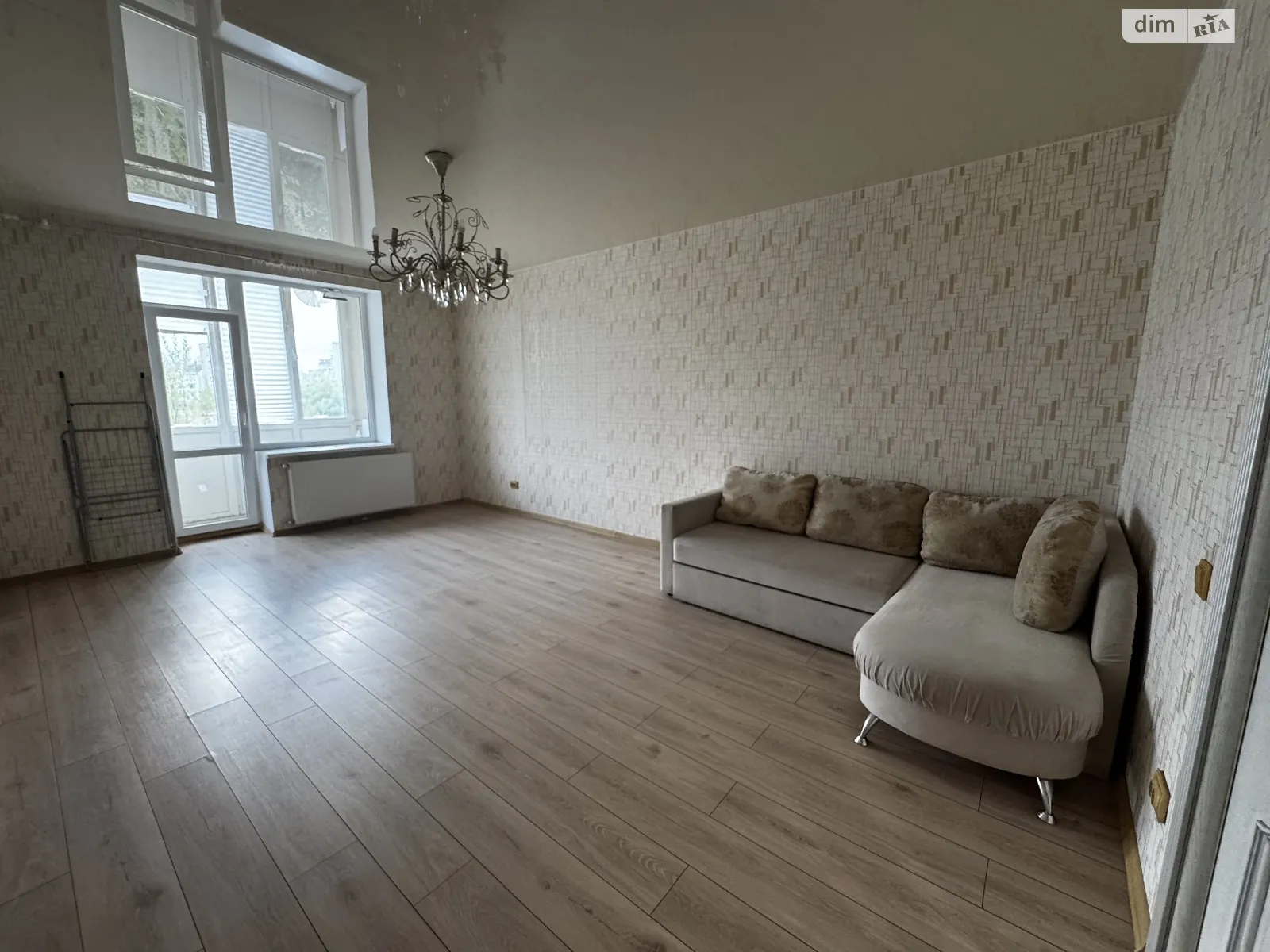 Продається 3-кімнатна квартира 82.4 кв. м у Івано-Франківську, вул. Хіміків - фото 1