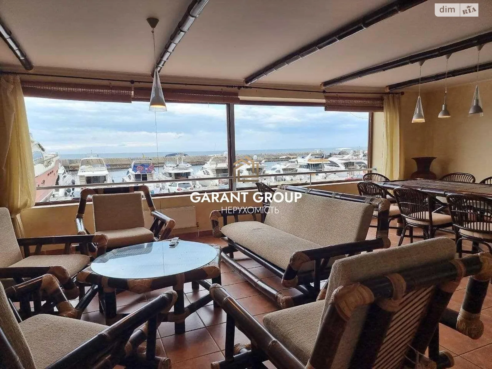 Продается дом на 2 этажа 311 кв. м с гаражом, цена: 327777 $ - фото 1