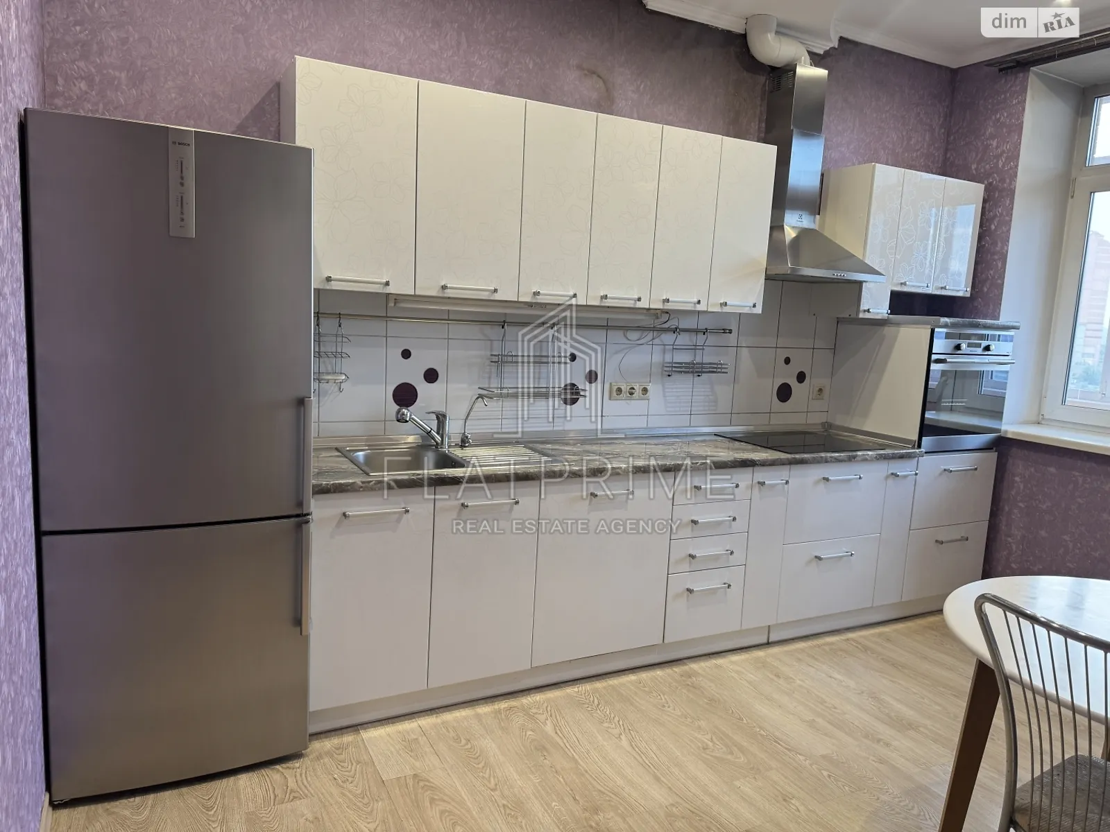 Продается 3-комнатная квартира 131.8 кв. м в Киеве, ул. Коновальца Евгения, 32Г - фото 1