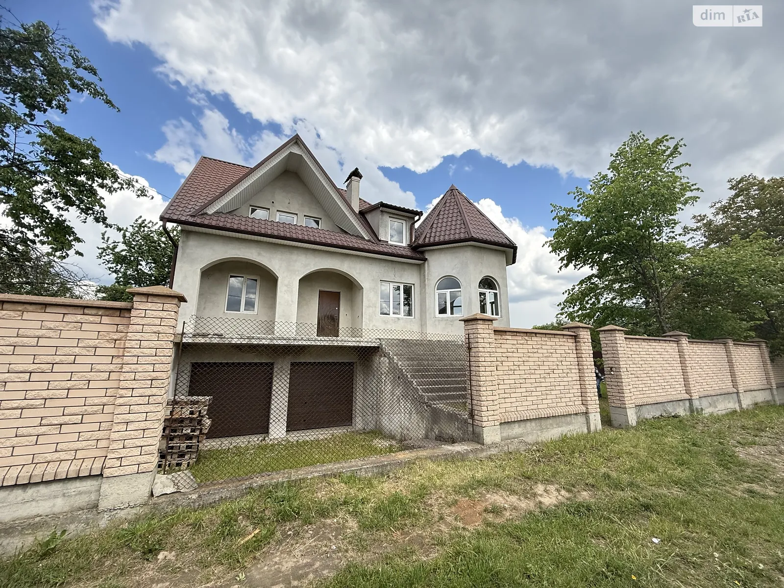 Продається будинок 2 поверховий 278.8 кв. м з подвалом, цена: 135000 $ - фото 1