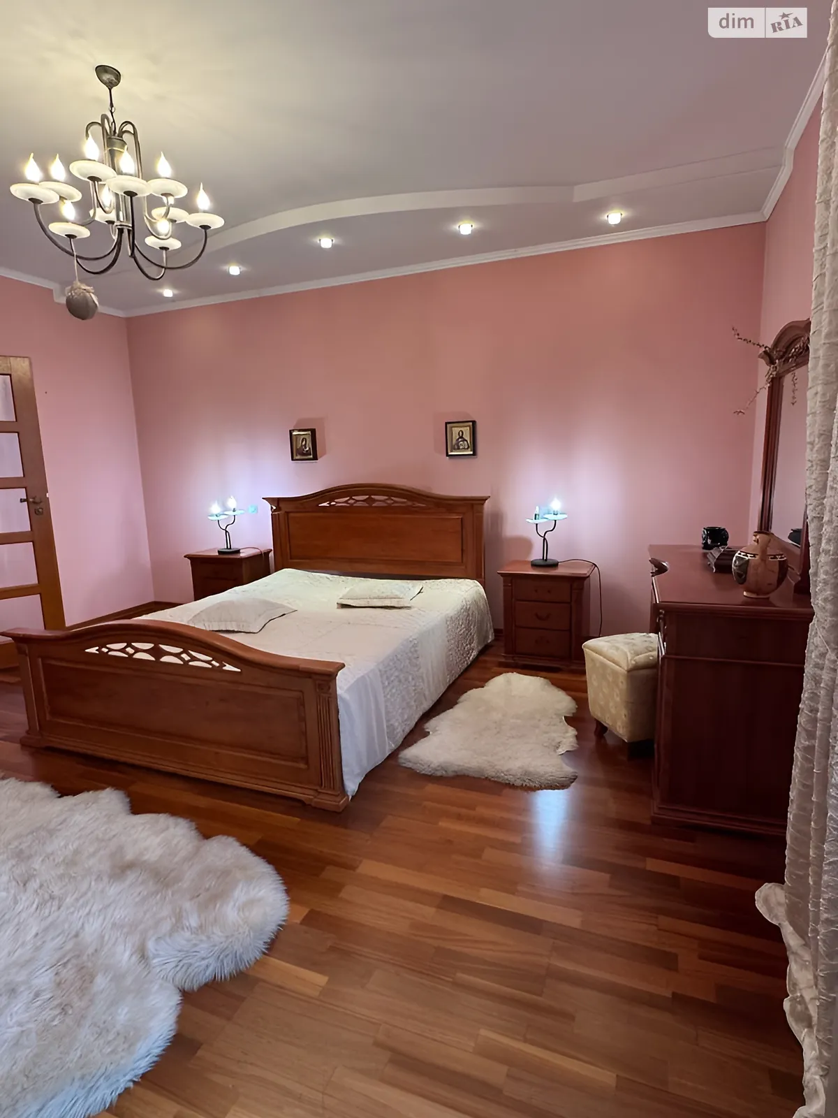 Продается 3-комнатная квартира 118.5 кв. м в Ивано-Франковске, ул. Грюнвальдская, 14 - фото 1