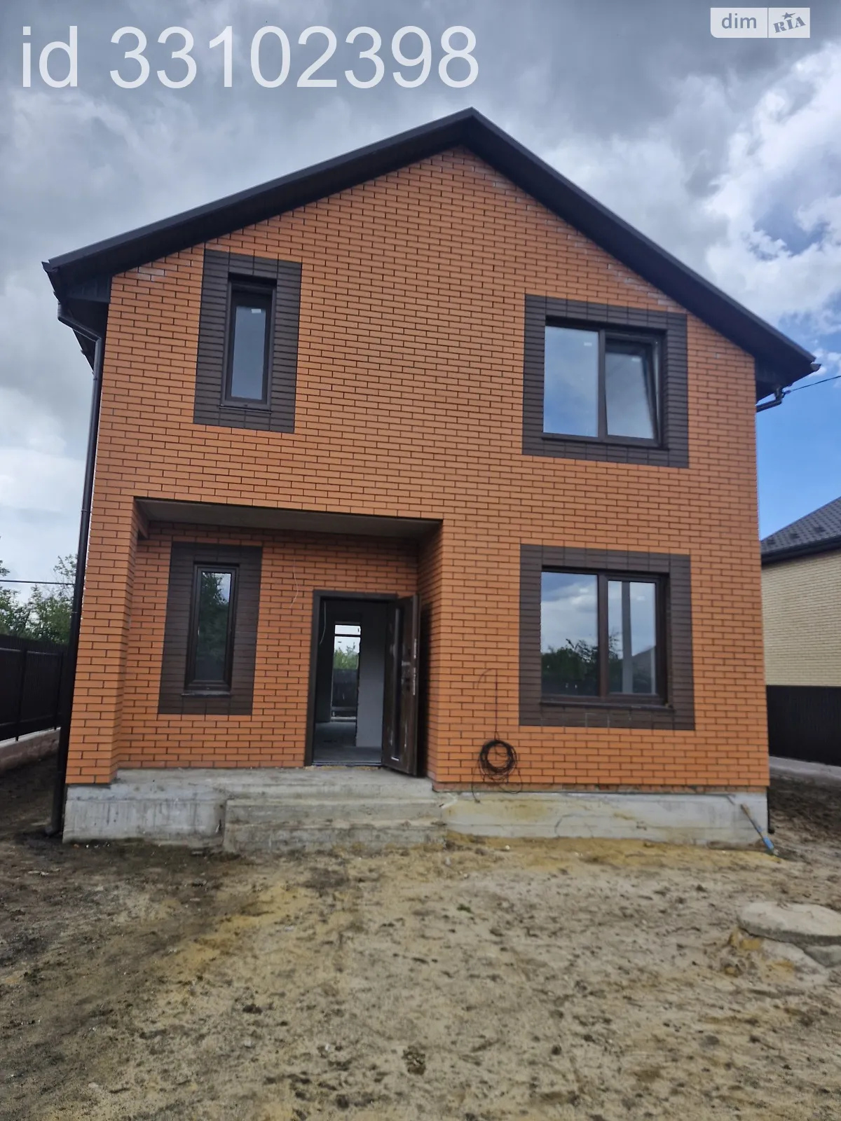 Продается дом на 2 этажа 120 кв. м с верандой, цена: 95000 $ - фото 1